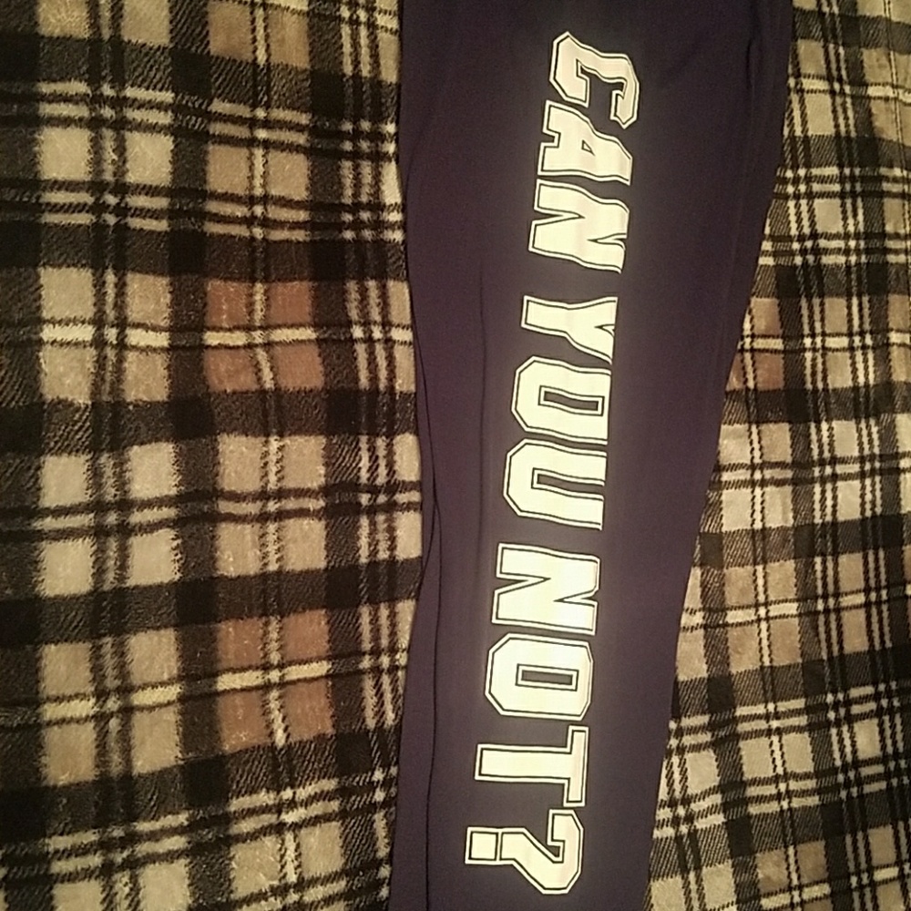 Navy blue graphic leggings